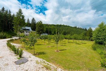 Bývajte alebo podnikajte v srdci prírody - 9