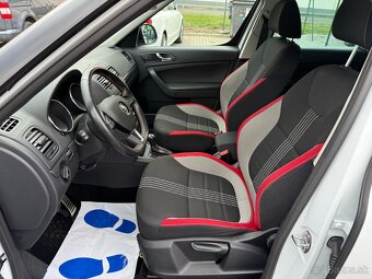 ► ŠKODA YETI 2,0 TDI MONTE CARLO 4x4 - PARK. SENZORY, NAVI ◄ - 9