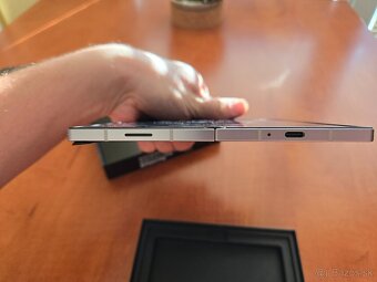 Samsung Z Fold 6 1TB/12GB RAM - 9