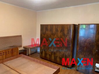 PREDAJ:.3 izb. RD s GARÁŽOU, pozemok 679 m2, KOŠICE OKOLIE - - 9