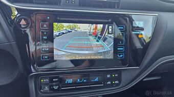 Toyota Auris 1,6 Valvematic 6M/T Trend+ 2018 - 9