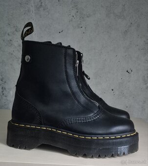 Dr. Martens Jetta EU40 - 9