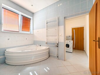 3-IZB. VEĽKÝ LOFTOVÝ BYT S GALÉRIOU, KOŠICE - MYSLAVA - 9