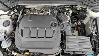 Volkswagen Passat Variant 2.0 TDI EVO Business, PANORAMA, WE - 9