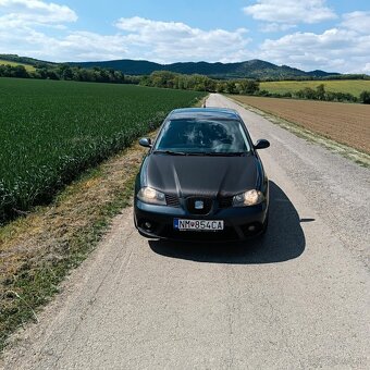Seat Ibiza 1.4 benzín (63kw) - 9