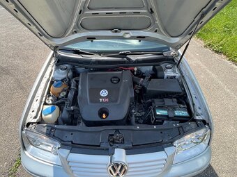 Volkswagen Bora 1.9 TDi - 9