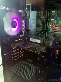 Ryzen 3 1200\32GB RAM\Quadro P2000-5GB\128GB SSD+500GB HD - 9