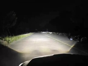 Bi-LED projektory - 9