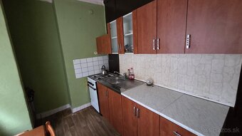 Predaj 2-izbový byt - centrum Medzilaborce - 9