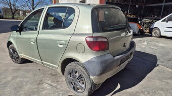 Toyota Yaris 1,0i 50kw kód motora: 1SZ - 9