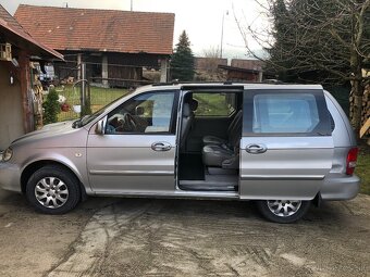 KIA Carnival 2,9 - 9