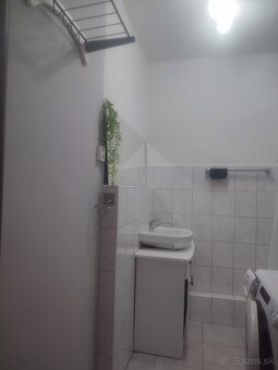 Na prenájom zariadená garsonka , Družba - 9