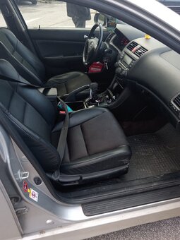 Honda Accord 2.2d 103kw - 9