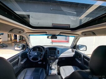 MITSUBISHI PAJERO 3.2 - 9