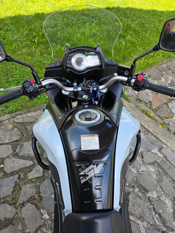 Suzuki DL 650 V strom 2015 ABS  TOP stav  gar.km - 9