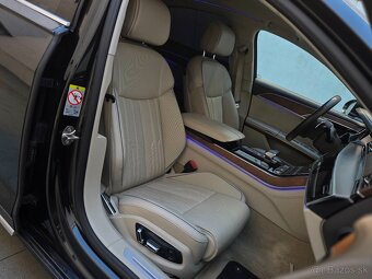 Audi A8L 60TFSI Quattro - 9