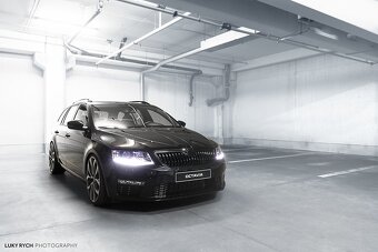 ŠKODA OCTAVIA 3 RS 2.0 TDI 20.000km - 9