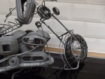 Veľká kovová motorka - dvojvalcový Chopper - 9