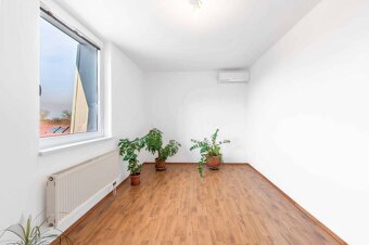 Babony TRE I Predaj pekný 3i byt s garážovým st. vo Vrakuni  - 9
