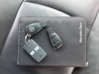 Mercedes Benz Viano - 9
