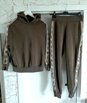 NOVE Guess 2x khaki zlata teplakova suprava - 9