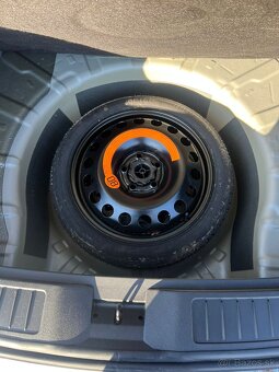 Fiat Croma 2,2 16v klima r.v.2005 - 9