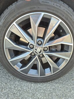 Predám ŠKODA Rapid Spaceback 1.2 TSI 81kW 110k M6 - 9
