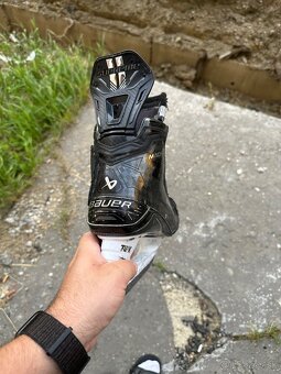 Korcule Bauer Supreme Mach - 9