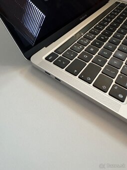 MacBook Pro 13'' M2 - 9