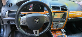 Jaguar XK - 9