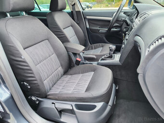 Škoda Octavia Combi TDI DSG 2012 Elegance - 9