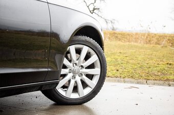 Audi A4 Avant 2.0 TDI quattro 130 kW - 9