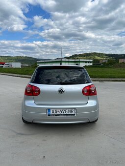 Volkswagen Golf 1.9 TDi - 9