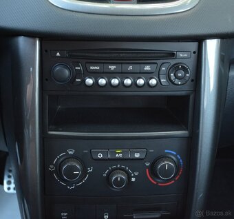 Peugeot 207 1.4 VTi, Quicksilver edition, SR voz, TOP STAV - 9