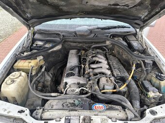 Mercedes-Benz W124 250D - 9