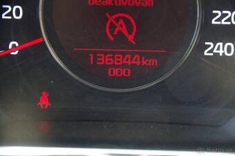 KIA Cee’d 1.4 CVVT „SVK Team Edition“ (2015) - 9
