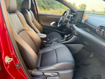 Toyota Yaris hybrid 1.5 VVT - 9