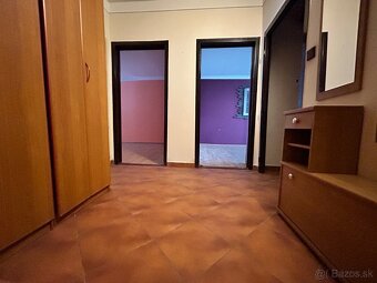 Predám veľkometrážny 3izbový byt s balkónom - 9