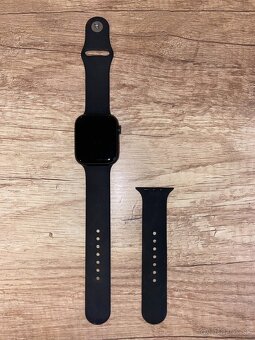Apple watch 8 45mm GPS - 9