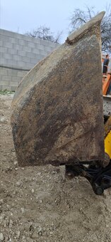 Pevná svahovacia lyžica uchyt JCB 4/3cx,65r - 9