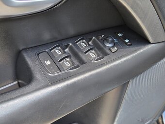 Volvo V70 2.4 D5 _ AUTOMAT - 9