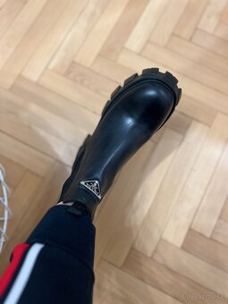 Prada kotnikove cizmy v komplet baleni - 9