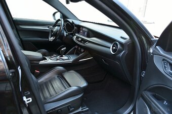 Alfa Romeo Stelvio 2.2 JTD SPORT 140 kW - KAMERA / MŔTVY UHO - 9