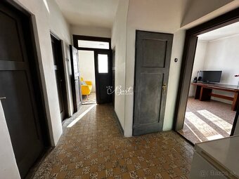 Rodinny dom s garážou a pozemok 1007 m2 Ilava - Sihoť - 9
