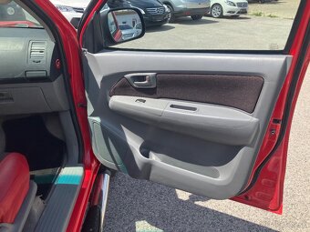 Toyota hilux 2,5 - 9
