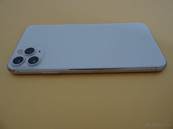 iPhone 11 PRO MAX 64GB SILVER - ZÁRUKA 1 ROK - 100% BATERIA - 9