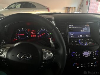 Infiniti fx30d - 9