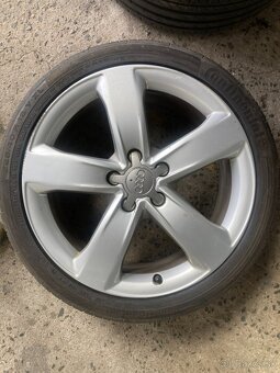 Orig alu AUDI 225/45r18 letní 5mm - 9