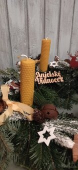 Adventný veniec zo zivej čačiny ,voňavý so sviečkami - 9
