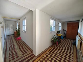 Predáme 3 izbový dom v obci Petrova Ves - 9